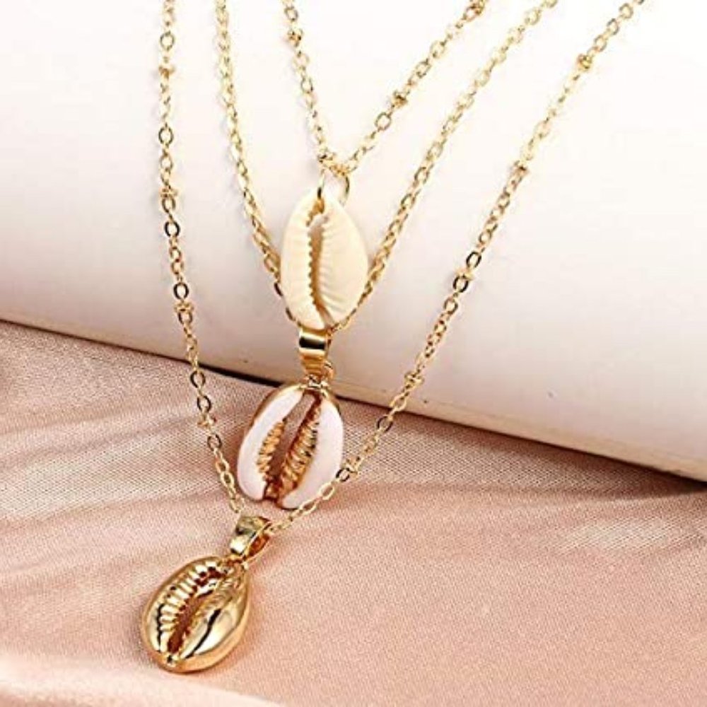 BOHO 3 Layer Cowrie Shell Drop Necklace NWT - Picture 3 of 5
